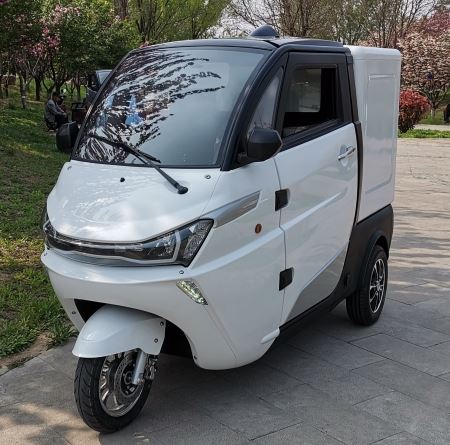 Chinese Manufacturer Micro Electric Pickup Smart Mini Electric Vehicle For Delivery