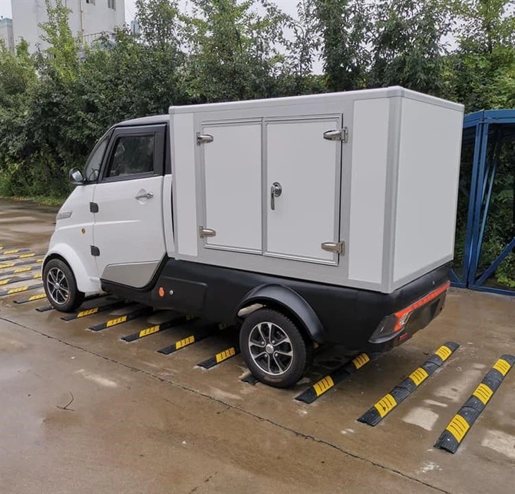 Chinese Mini Electric Pickup Truck Four-wheeled Electric Transport Vehicle