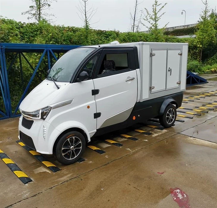 Chinese Mini Electric Pickup Truck Four-wheeled Electric Transport Vehicle