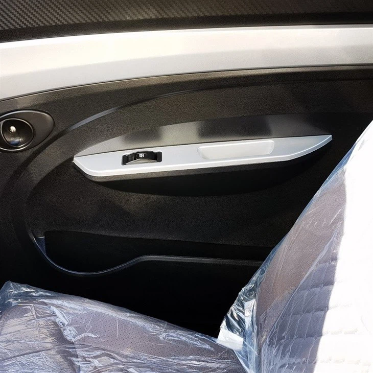 Low Price High Quality EEC Travel Tools Three Wheel Electric Tricycle Scooter