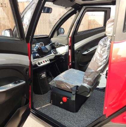 Versatile Pure Electric Cars Sell Well in Europe And America Legally Listed